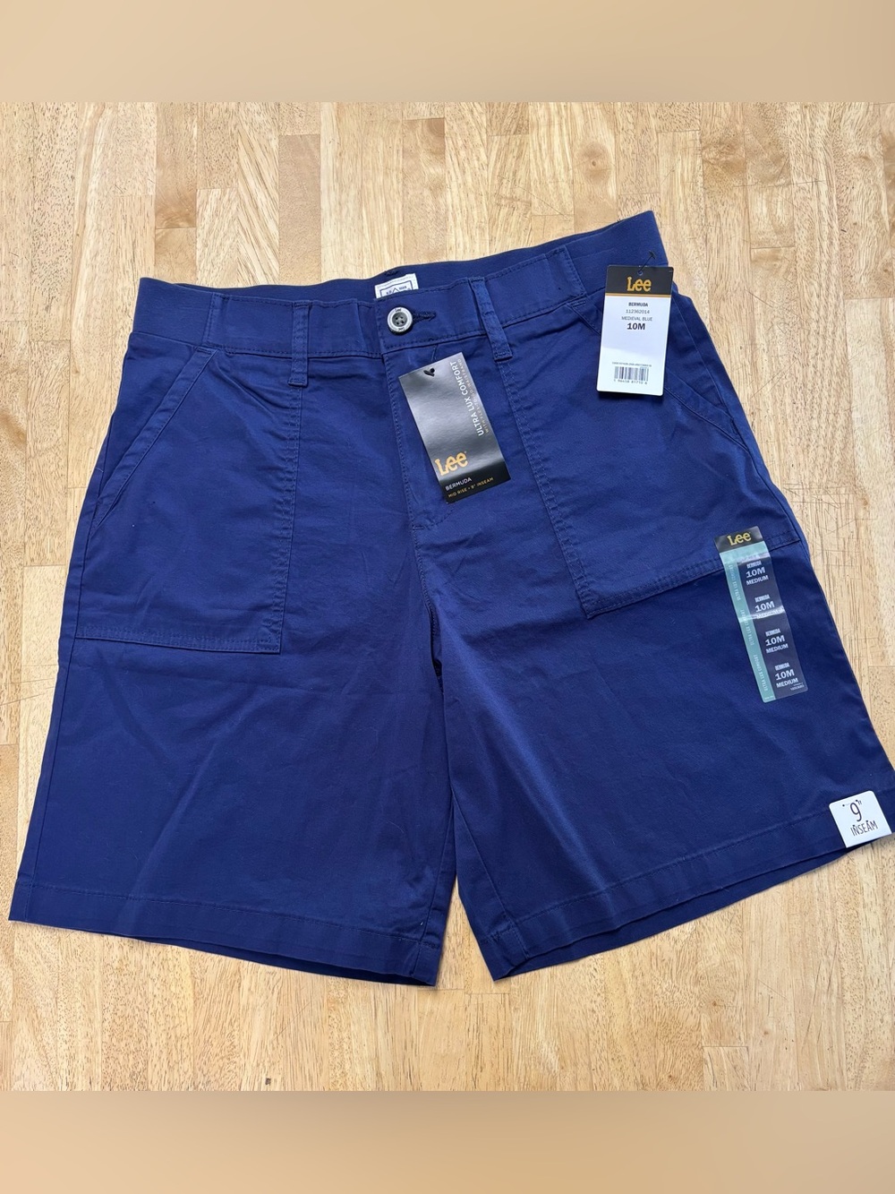 NWT Lee Women's High Waist Bermuda Utility Shorts in Olive and Navy - Picture 2 of 11